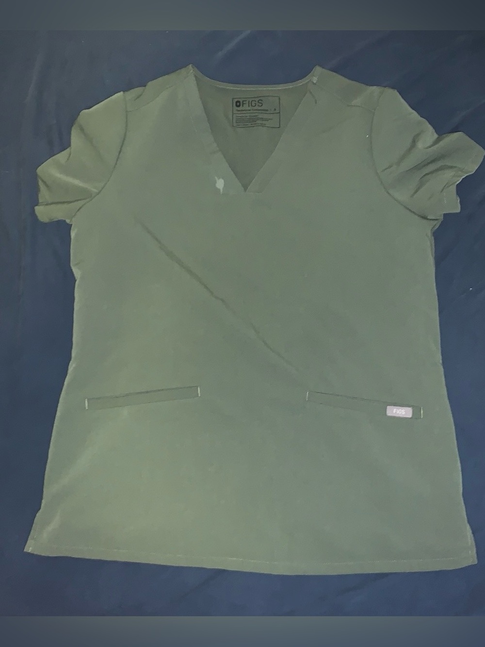 Figs Women's Short Sleeve V-Neck Top in Olive